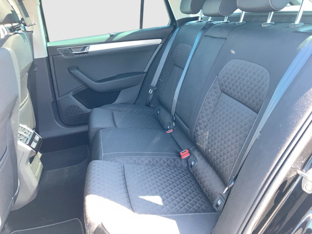 Skoda - Superb Combi 2.0 TDI DSG  Ambition  AHK+RFK+PANO_3