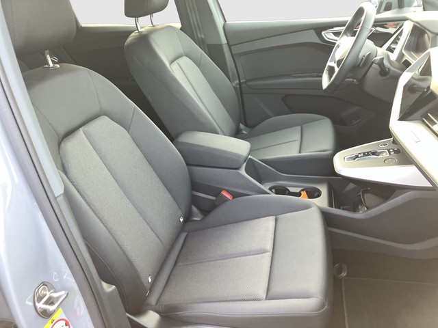 Audi - Q4 e-tron 45 quattro S-line ACC CAM LED NAVI_6