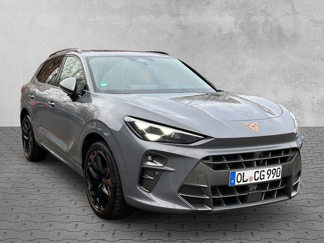 VW - Golf VIII 2.0TSI GTI Virtual+Matrix+Kamera+ACC_9