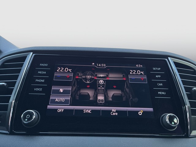 Skoda - Karoq 1.5 TSI DSG Style Navi+ Kamera+Sitzhzg._8