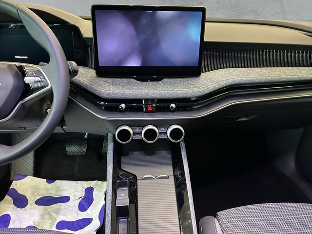 Skoda - Superb Combi 2,0 TSDI DSG 4x4 Selection ERGO MATRIX HUD_5