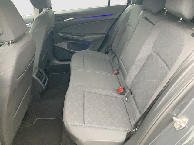 VW - Golf VIII Variant 2.0 TDI DSG Life AHK+ACC+NAVI_3