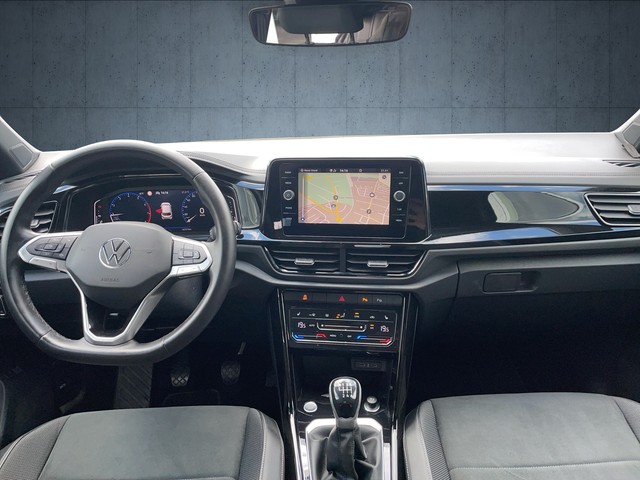 VW - T-Roc 1.5 TSI Black Style ACC+PANO+NAVI+SHZG+LED_2