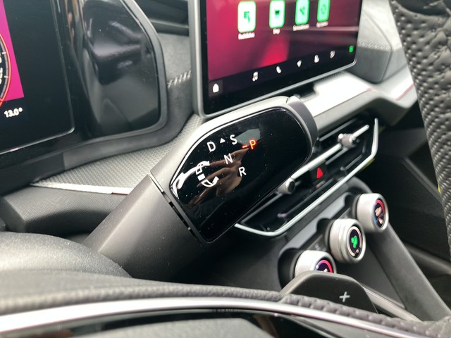 Skoda - Kodiaq 2.0 TDI DSG 4x4 Sportline AHK+PANO+7SITZE_6