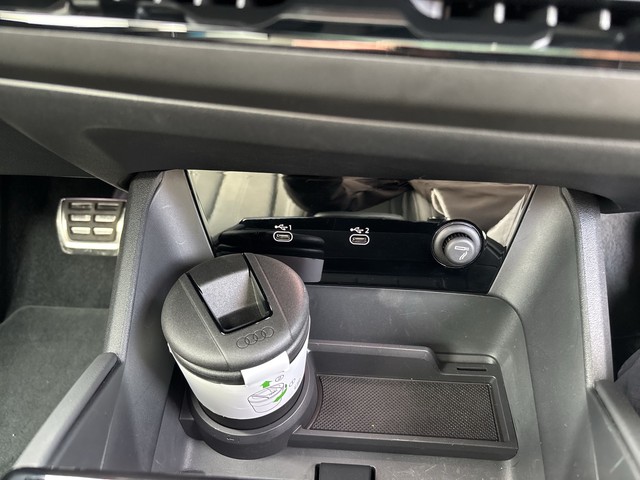 Audi - Q6 e-tron Sportback performance S-line AHK PANO_16