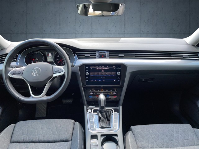 VW - Passat Variant 2.0 TDI DSG Business AHK+ACC+NAVI_2