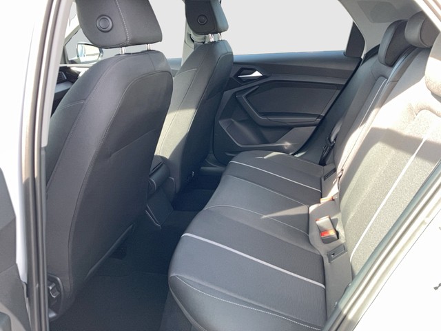 VW - Crafter Kasten 30 MR HD_3