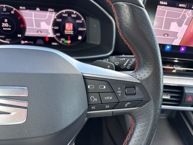 Seat - Leon Sportstourer 1.5 eTSI DSG FR PANO+LED+NAVI+DIGI COCKPIT_8