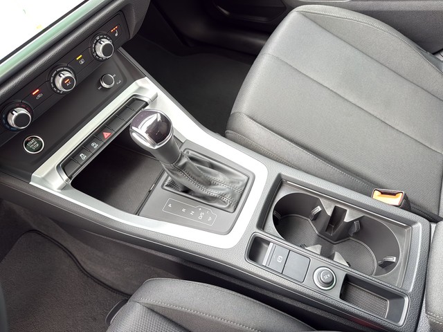 Audi - Q3 35 TFSI S-tronic Advanced PANO+NAVI+PDC+LM18"_8 Audi - Q3 35 TFSI S-tronic Advanced PANO+NAVI+PDC+LM18"_8