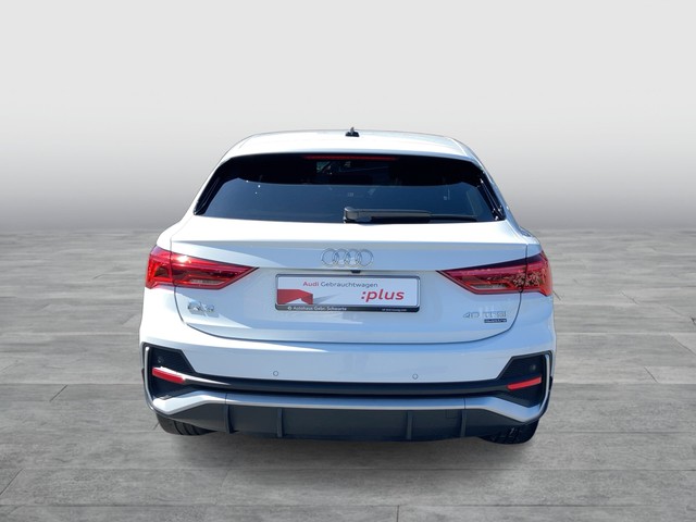 Audi - Q3 Sportback 40 TFSI quattro S-tronic S-line AHK_8