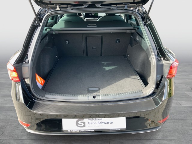 VW - Golf VIII 2.0 TDI DSG GTD LED LM18 MFL PDC TEL_4