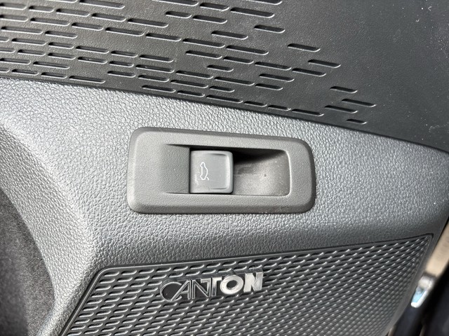 Skoda - Octavia Lim. 2.0 TDI Style CAM HUD LED LEDER NAVI_14 Skoda - Octavia Lim. 2.0 TDI Style CAM HUD LED LEDER NAVI_14