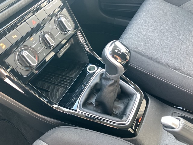 VW - T-Cross 1.0 TSI Life LED+SHZG+PDC+DAB+LM16"_6