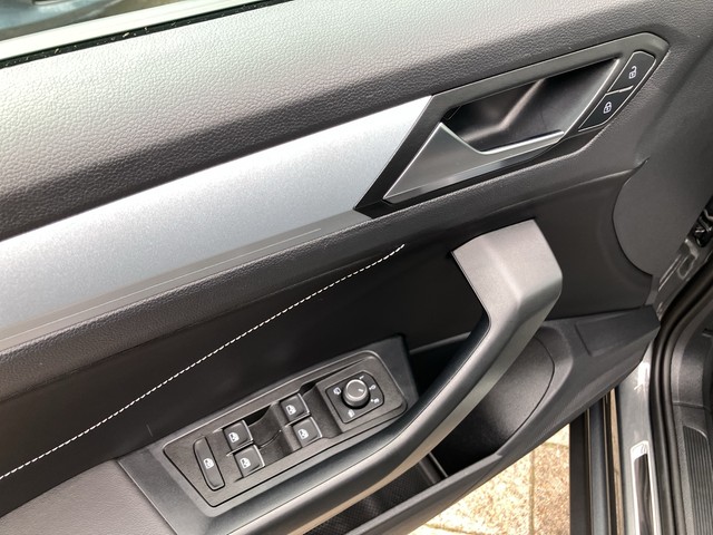 VW - T-Roc 1.5 TSI DSG Goal ACC+LED+NAVI+SHZG+LM17"_5