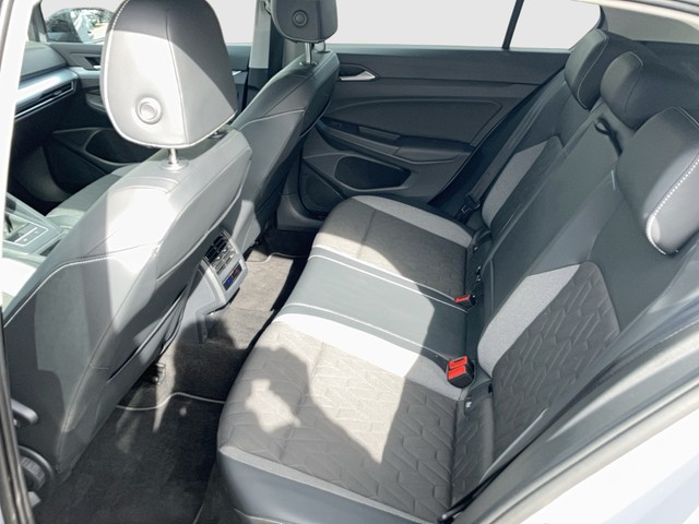 Skoda - Superb Combi 2.0 TDI DSG Selection AHK LED NAVI_5