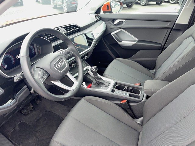 Audi - Q3 35TFSI S-tronic ALLWETTER+NAVI+_11