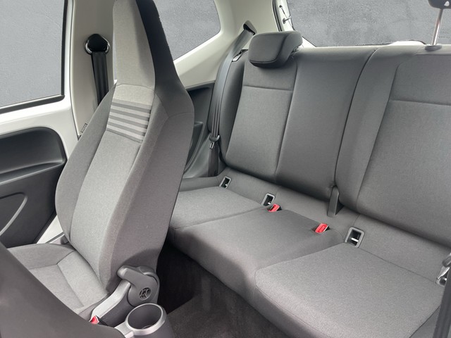 VW - up! 1.0 move up! GJR KLIMA RADIO SHZG TEL_2