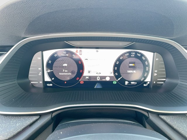 Skoda - Octavia Combi 2.0 TDI DSG Selection Head Up+Kamera_20