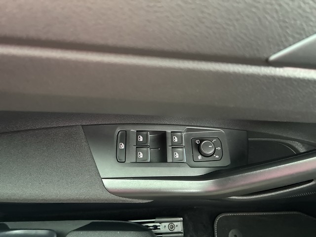 VW - Taigo 1.5 TSI DSG R-Line Virtual+Matrix+Kamera_11