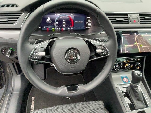 Skoda - Superb Combi 2.0 TDI DSG Style AHK+LED+NAVIGATION_18