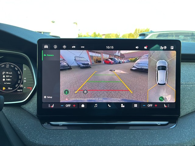 Skoda - Octavia Combi 2.0TDI Selection Head-Up+Virtual_7 Skoda - Octavia Combi 2.0TDI Selection Head-Up+Virtual_7