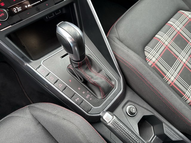 VW - Polo GTI 2.0 TSI DSG GTI ACC+LED+NAVI+SHZG+LM18"_10