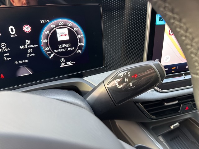 VW - Passat Variant 2.0 TDI DSG Business AHK+ACC+NAVI_9