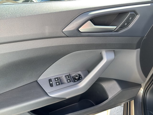 VW - T-Cross 1.0 TSI DSG Style AHK+ACC+NAVI+LED+LM18"_6