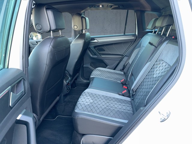 VW - Tiguan 1.4 TSI DSG eHybrid R-Line AHK+LED+PANO_3