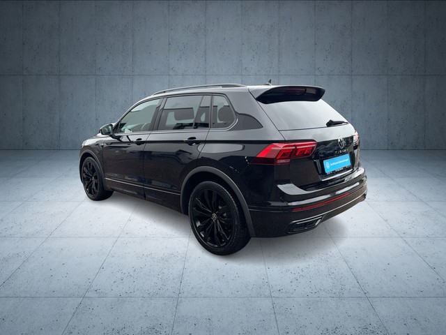 VW - Tiguan 2.0 TDI 4M R-Line HuD 20" Pano Matrix AHK_9