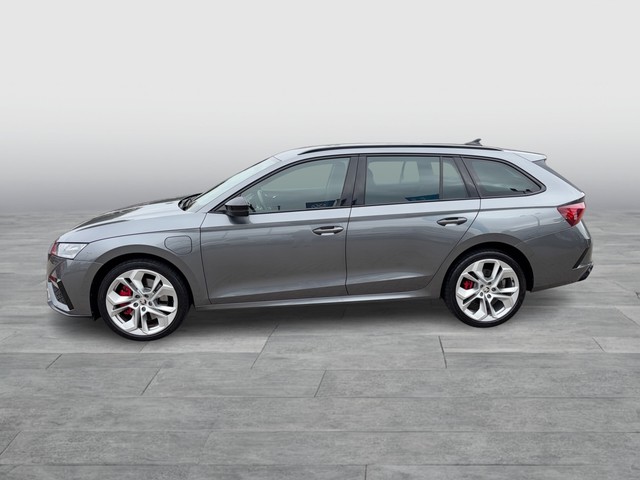 Skoda - Octavia Combi 1.4 iV DSG RS ACC HUD LED LM19 NAVI_10 Skoda - Octavia Combi 1.4 iV DSG RS ACC HUD LED LM19 NAVI_10