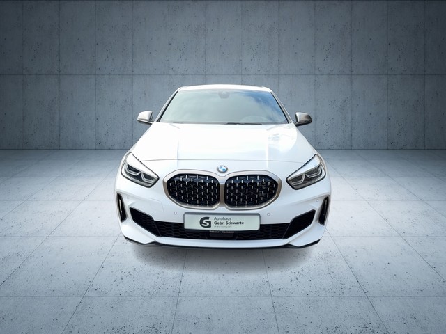 BMW - M135 i xDrive M-Paket HUD Sitzhzg BMW Live PDC_12