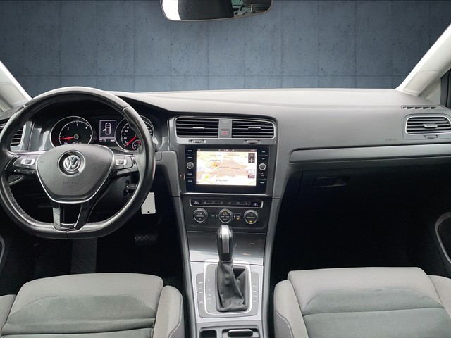 VW - Golf VII Variant 2.0 TDI DSG R-Line AHK+ACC+NAVI_2