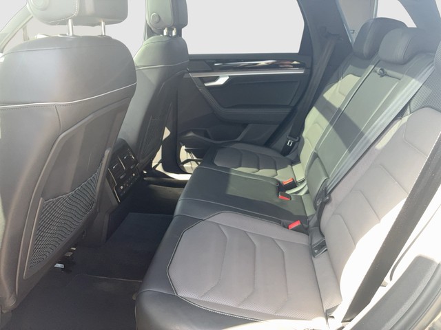 VW - Touareg 3.0 TDI 4M R-Line ACC+AHK+PANO+STANDHZG_3
