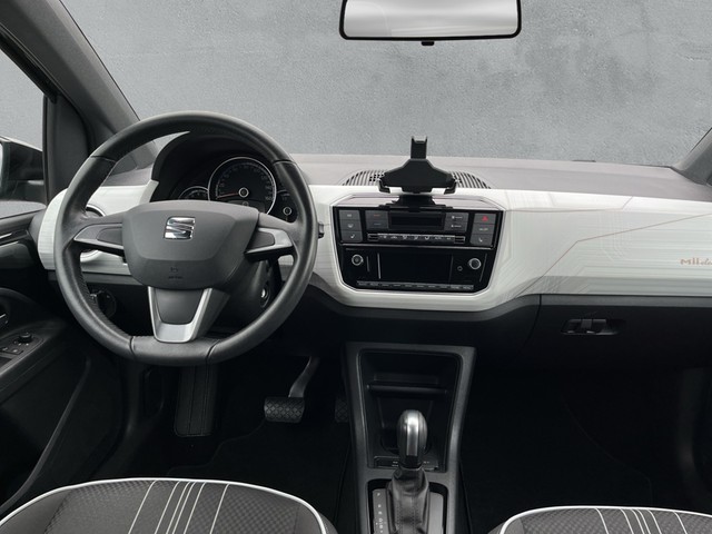 Skoda - Octavia Combi 2.0 TDI DSG Selection Head Up+Navi_3