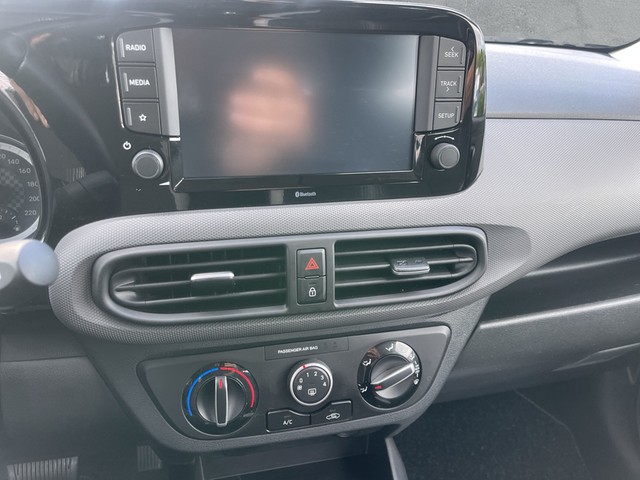 Hyundai - i10 1.0 Trend CAM KLIMA LM15 MFL NAVI PDC SHZG_5