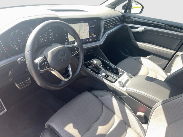 VW - Touareg 3.0 TDI 4M R-Line ACC+AHK+PANO+STANDHZG_13
