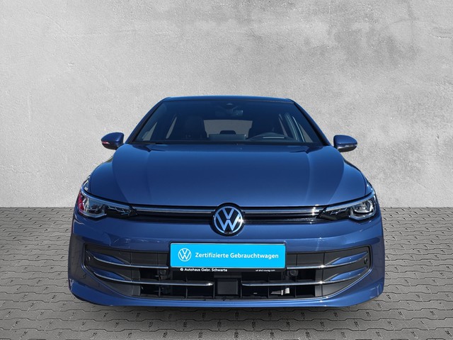 VW - Golf VIII Lim. 1.5 eTSI DSG Edition 50 DCC HuD_10