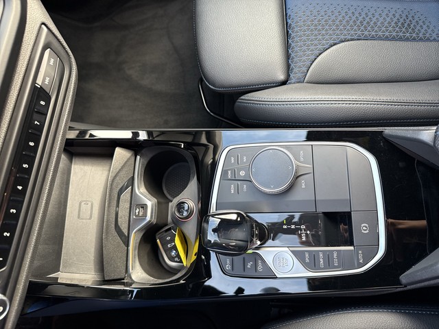 BMW - M135 i xDrive M-Paket HUD Sitzhzg BMW Live PDC_6