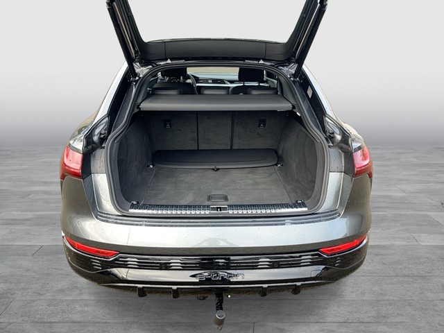 Audi - Q8 e-tron Sportback 55 quattro S-line AHK PANO_3