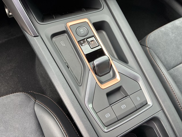 CUPRA - Leon ST VZ 2.0 TSI DSG VZ 4Drive AHK+ACC+LED+DCC_6