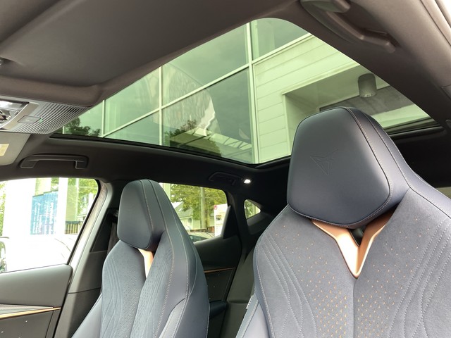 CUPRA - Tavascan VZ 4Drive VZ PANO+LED+NAVI+DCC+SHZG_9