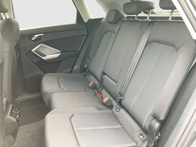 Audi - Q3 45 TFSI e S line AHK+MATRIX+RFK+SPUR+NAVI+SHZ_3
