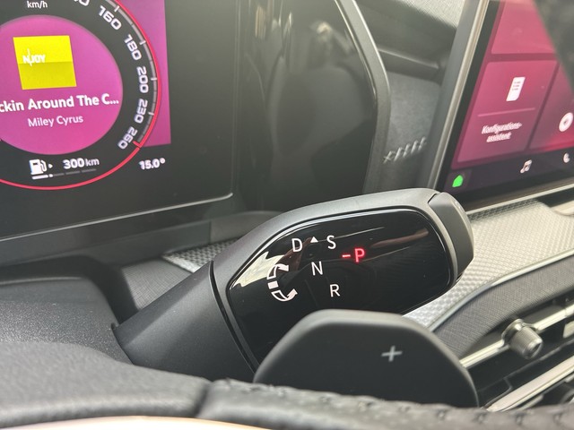 Skoda - Kodiaq 1.5 TSI mHEV DSG Sportline AHK+PANO+NAVI_6