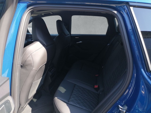 Audi - Q6 e-tron 285 kW quattro edition one blue Pano_2