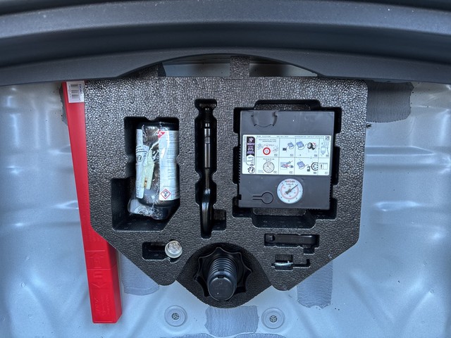 VW - Caddy 2.0 TDI Kombi AHK PDC Spurhalte_5