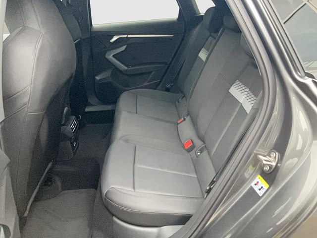 Mercedes-Benz - A 220 Progressive 4Matic LED LM17 NAVI PDC STHZG_3