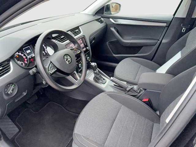 VW - Golf VIII Lim. 2.0 TSI DSG GTI LED+SITZHEIZUNG_12