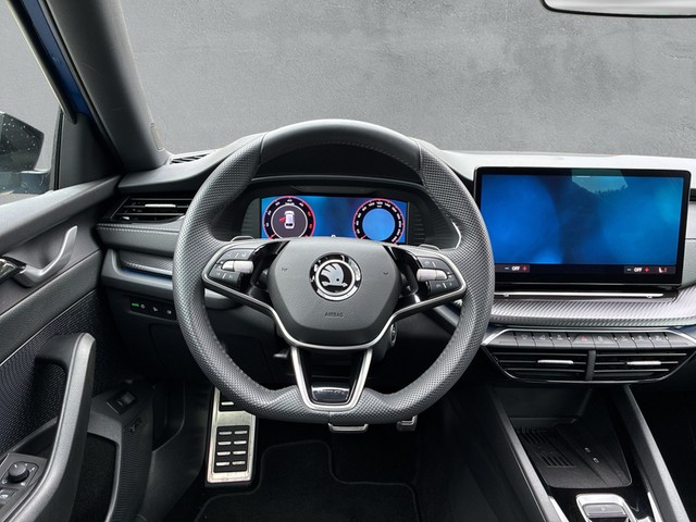 Skoda - Octavia Combi 2.0 TDI DSG Sportline LED+AHK+NAVI_4