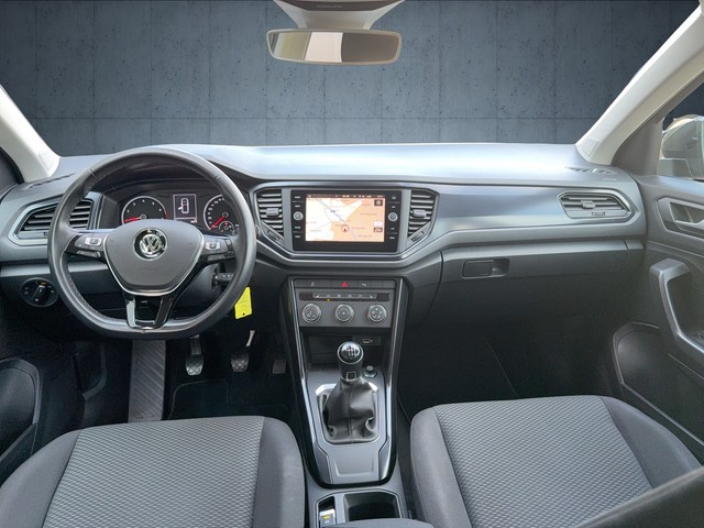 VW - T-Roc 1.0 TSI AHK Navi SHZ ACC PDC vo+hi 16"_2